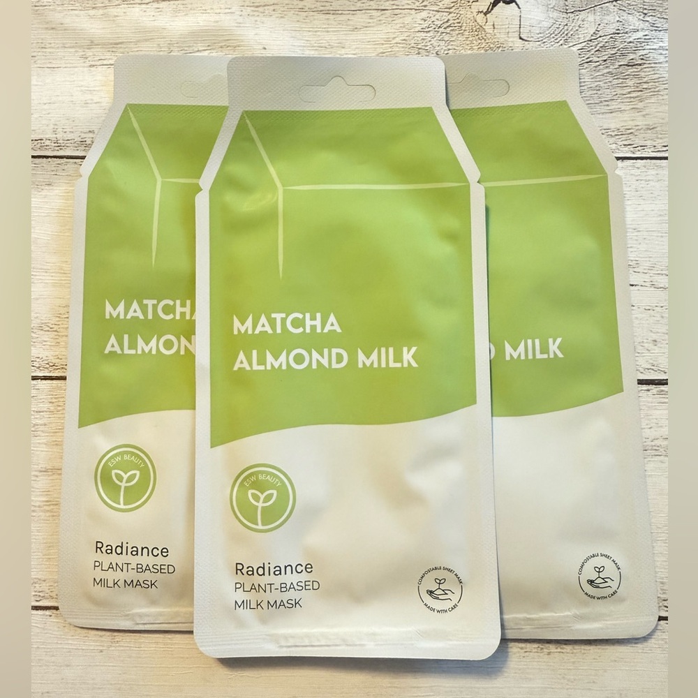 ESW Beauty Matcha Almond Milk Radiance Plant Based Milk Face Mask -